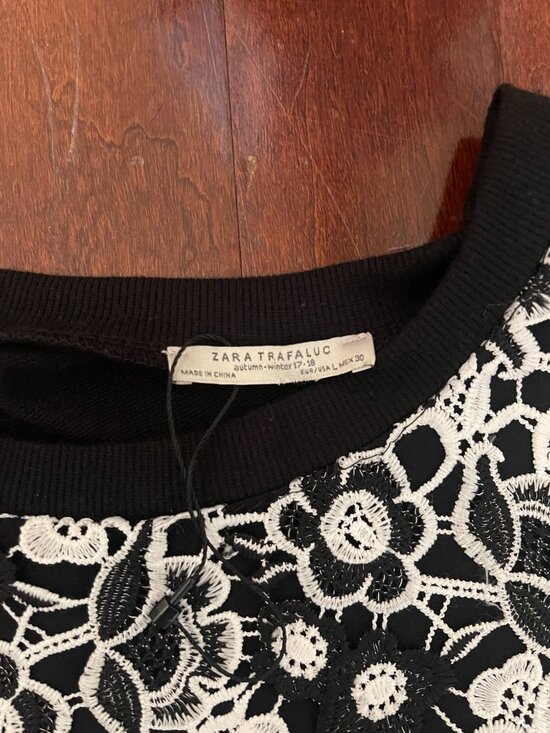 Zara Trafaluc lace & gingham dress 🖤🤍 - Picture 3 of 8